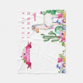 ラマとサボテンのフローラベビー名マイルストーンフォト フリースブランケット (正面)