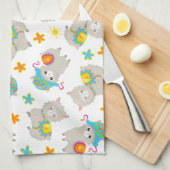 ラマの模様、かわいいラマ、アルパカ、花 キッチンタオル (四つ折り)