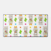 ラマの模様、可愛いラマ、アルパカ、サボテン デスクマット (正面)