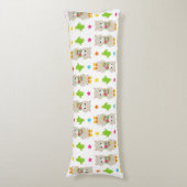 ラマの模様、可愛いラマ、アルパカ、サボテン ボディピロー (正面縦)