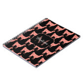 ラマピンクサンゴグリッタースパークルスパターンモノグラム ノートブック (左側)