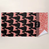 ラマピンクサンゴグリッタースパークルスパターンモノグラム ビーチタオル (正面)