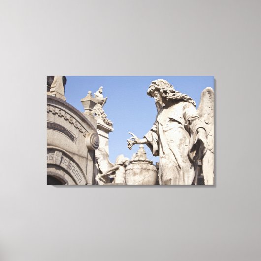 ラレコレタ墓地のアングル像 キャンバスプリント (正面)