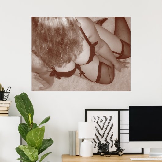 ランジェリーの美しいブードワール女性 ポスター (ホームオフィス)