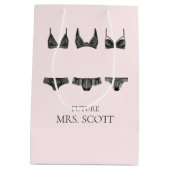 ランジェリーピンクアンドブラックブライダルシャワー ミディアムペーパーバッグ (裏面)