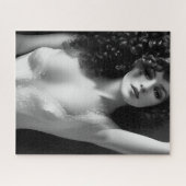 ランジェリーモデル白黒 ジグソーパズル (横)