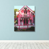 ランタンとピンクジンジャーブレッド – Martha's Vineyard キャンバスプリント (インサイチュ (ウッドフロア))