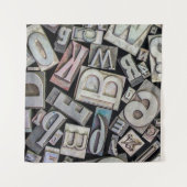 ランダムヴィンテージグランジ活字の背景 タペストリー (正面(横))