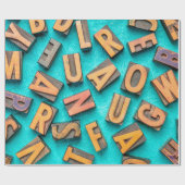 ランダム文字のオーバーヘッド背景 – ヴィンテージ文字 ラッピングペーパー (フラット)