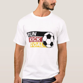 ランナーキックゴール サッカーデザイン Tシャツ