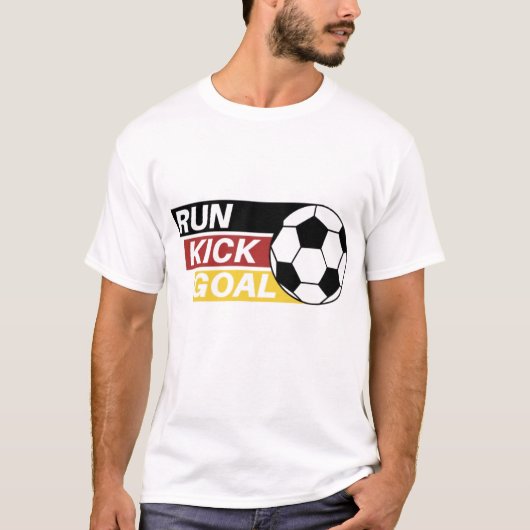 ランナーキックゴール サッカーデザイン Tシャツ (正面)