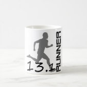 ランナーズゾーンハーフマラソンのギフトとアパレル コーヒーマグカップ (中央)