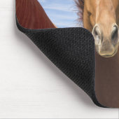 "ランナー"の野生の種馬の馬のmousepad巻いて下さい マウスパッド (コーナー)