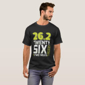 ランナー 26.2 マイル おもしろ マラソン Tシャツ (正面フル)