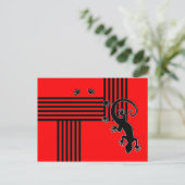 ランニングズGecko – ブラック&レッドストライプ抽象芸術 ポストカード (スタンド正面)