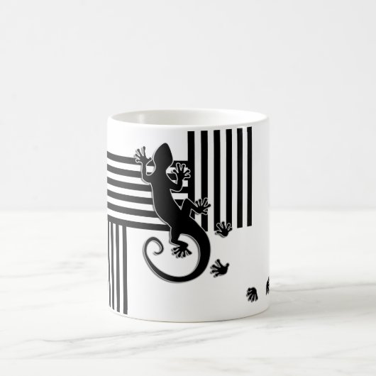 ランニングズGecko – 白黒ストライプ抽象芸術 コーヒーマグカップ (中央)