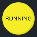 ランニング黄ミニマル食洗機磁石 マグネット<br><div class="desc">黄色ミニマルの背景を持つ「ランニング食洗機」のキッチンマグネットはキッチ救済ン団体や組織と一緒に。テキスカスタマイズト付き。</div>