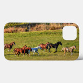 ランニングHorse Herd & Ranch Pastureの写真ウマ科の(Hose Herd & Case-Mate iPhoneケース (裏面 (横))