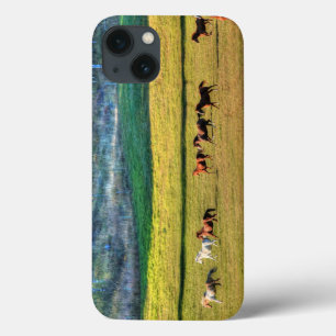 ランニングHorse Herd & Ranch Pasture写真ウマ科の2 iPhone 13ケース
