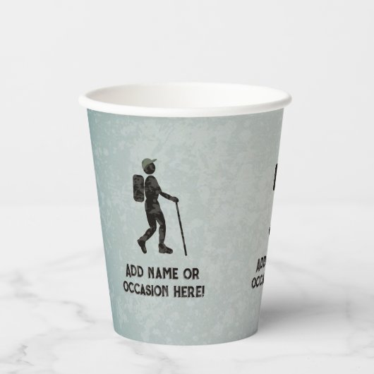 ランブラー付きハイキングテーマおよび自カスタム分文字オン 紙コップ (正面)