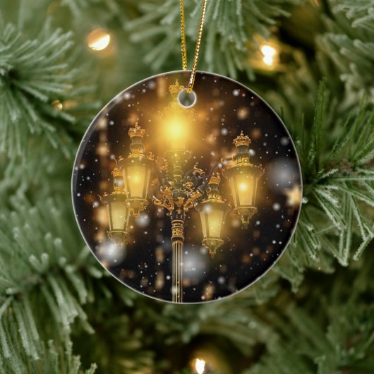 ランプにキラキラした雪が落ちる セラミックオーナメント (ツリー)