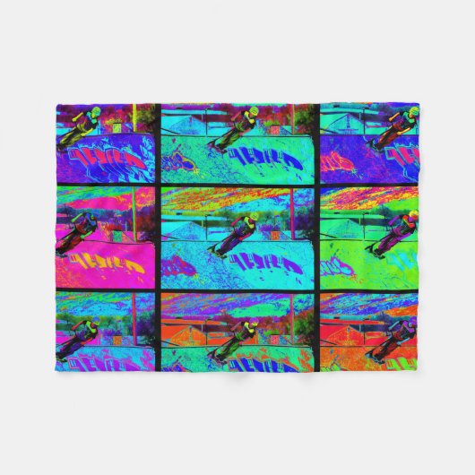 ランプを切る – スタントスクーターのライダー フリースブランケット (正面(横))