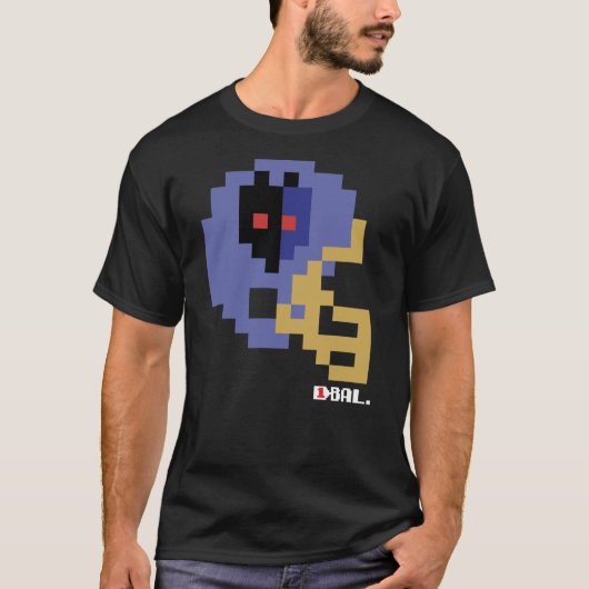 ラヴェンス代替TecmoボウルヘルメットTシャツ Tシャツ (正面)