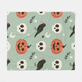 ラヴェンス、スカル、およびハロウィーンのシームレスなパターン フリースブランケット (正面(横))