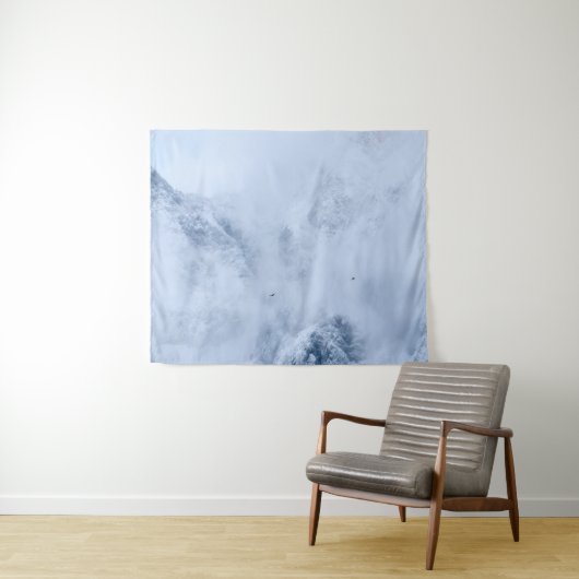 ラヴェンス、雪の山と雲 タペストリー (インサイチュ(横))