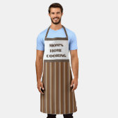 ラージブラウンマストライプのマズホーム料理エプロン エプロン (着用した状態)