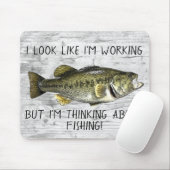 ラージマスバス魚釣りワおもしろいークアングカッコいいラー マウスパッド (マウス)