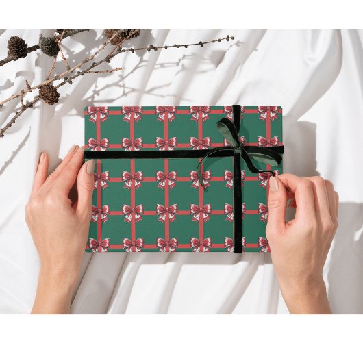 ラージレッドボウグリーンクリスマスデコーホリデーブライト ラッピングペーパー