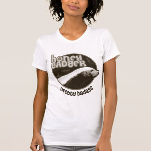 ラーテルかわいらしいBadass (ライト) Tシャツ