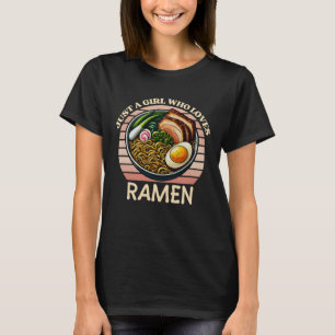 ラーメンが大好きな女の子 Tシャツ