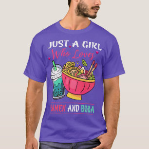 ラーメンと棒茶かわいいGiが大好きな女の子 Tシャツ