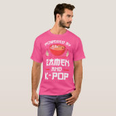 ラーメンとK-Popで元気に K-Pop ラーメン Tシャツ (正面フル)