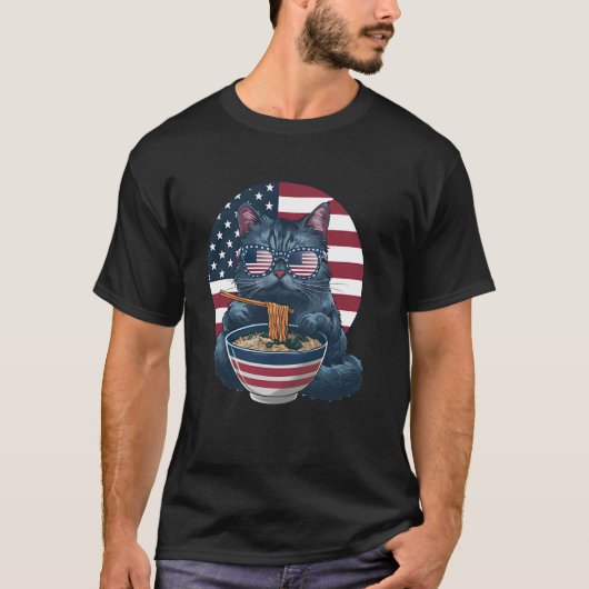ラーメンを食べる猫 猫サングラス アメリカ国旗 7月4日 Tシャツ (正面)