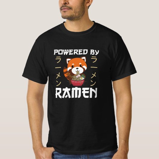 ラーメン力かわいい赤いパンダ食べラーメン Tシャツ (正面)