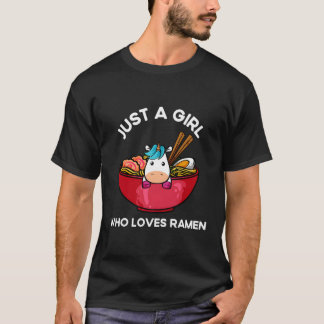 ラーメン大好きな女の子アニメかわいい 日本の Tシャツ