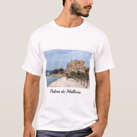 ラ・セウ、スペインのパルマ・デ・マヨルカ大聖堂 Tシャツ (正面)