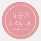「ラ・ドルチェ・ヴィータ」手書きのウェディングシャワーデザイン ラウンドシール (正面)