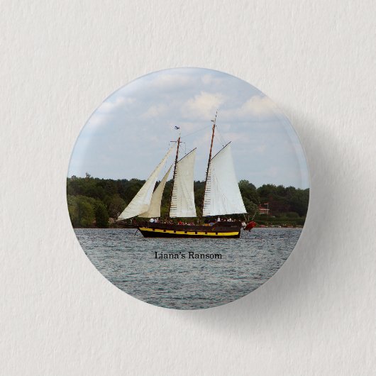 リアナの身代金ボタン 缶バッジ (正面)