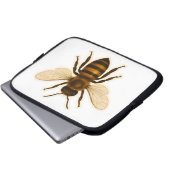 リアリスティックハニービーデザイン ラップトップスリーブ (正面下部)