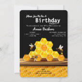 リアルなハチとハチミツの巣の誕生日招待状 招待状 (正面)