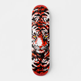 リアルな赤いタイガーの頭 – Tiger Skateboard スケートボード
