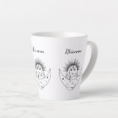 リアンノンケルトのウェルシュムーン女神異教のウィッカ カフェラテマグ (右アングル)