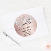 リオープニングヘアピンクグリッター美しいサロンバラ金ゴールド ラウンドシール (封筒)