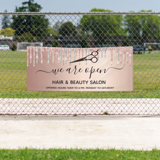リオープニングヘア美しいサロンピンクグリッター銀 横断幕 (インサイチュ)