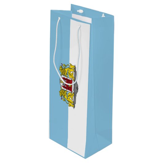 リガ国旗、ラトビアワイン抱き枕 ワインギフトバッグ (正面アングル)