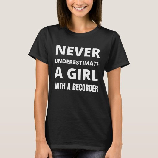 リコーダーをもった少女をなめちゃダメ Tシャツ (正面)